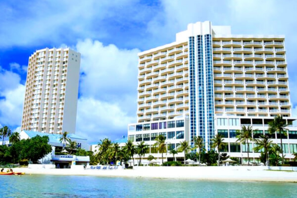 Estância balnear em frente